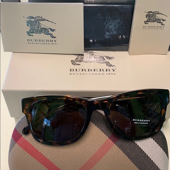 Authentic Burberry Sunglasses - Picture 1 of 4